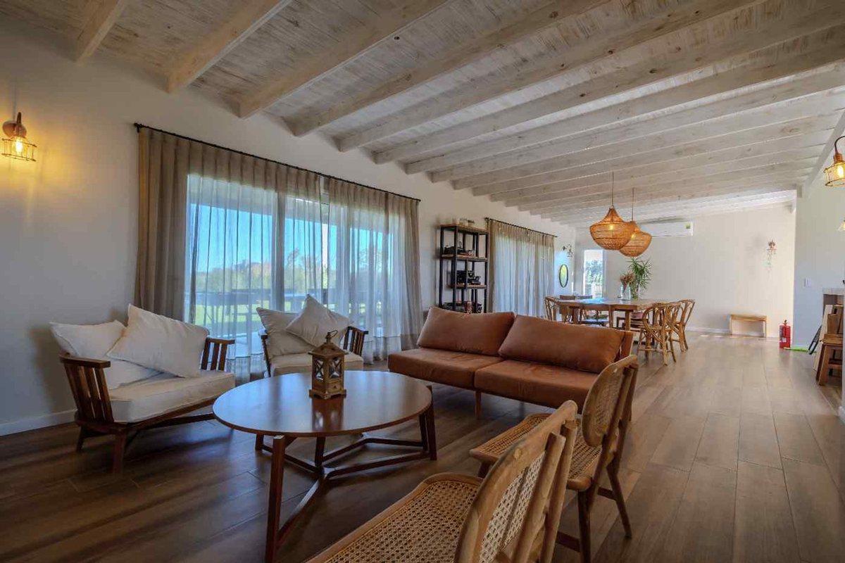Foto de VENTA CASA 4 AMB CON PILETA EN BARRIO LA CERCANÍA, imagen 4