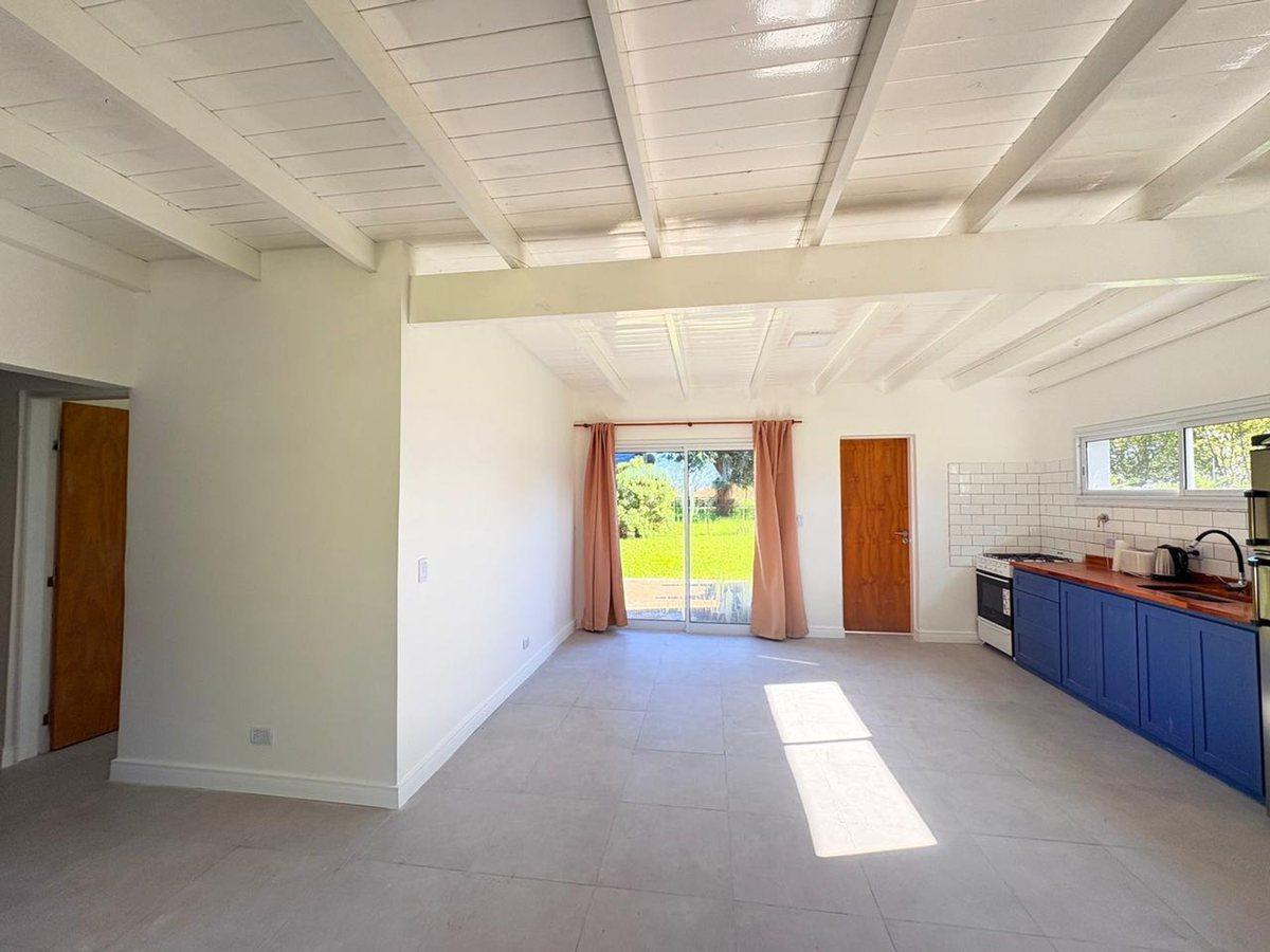 Foto de venta casa 4 ambientes Las Lomas Miramar, imagen 1