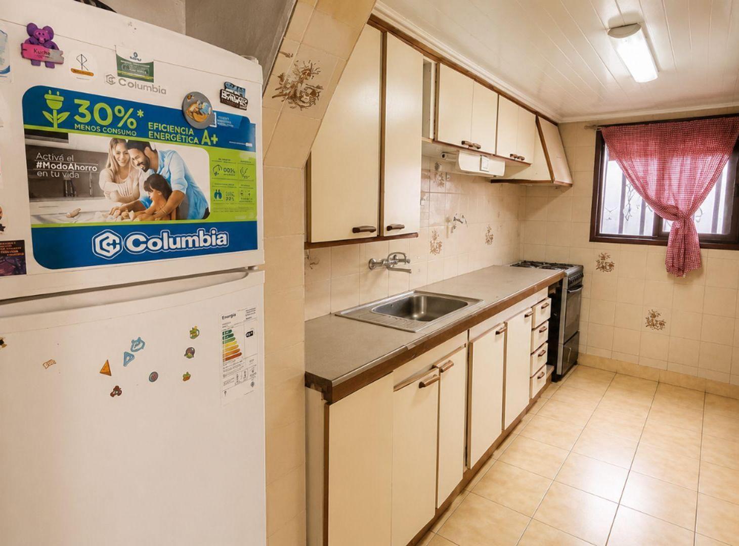 Foto de VENTA PH ATRAS 4 AMB C/DEPEND, QUINCHO y GARAGE, imagen 1