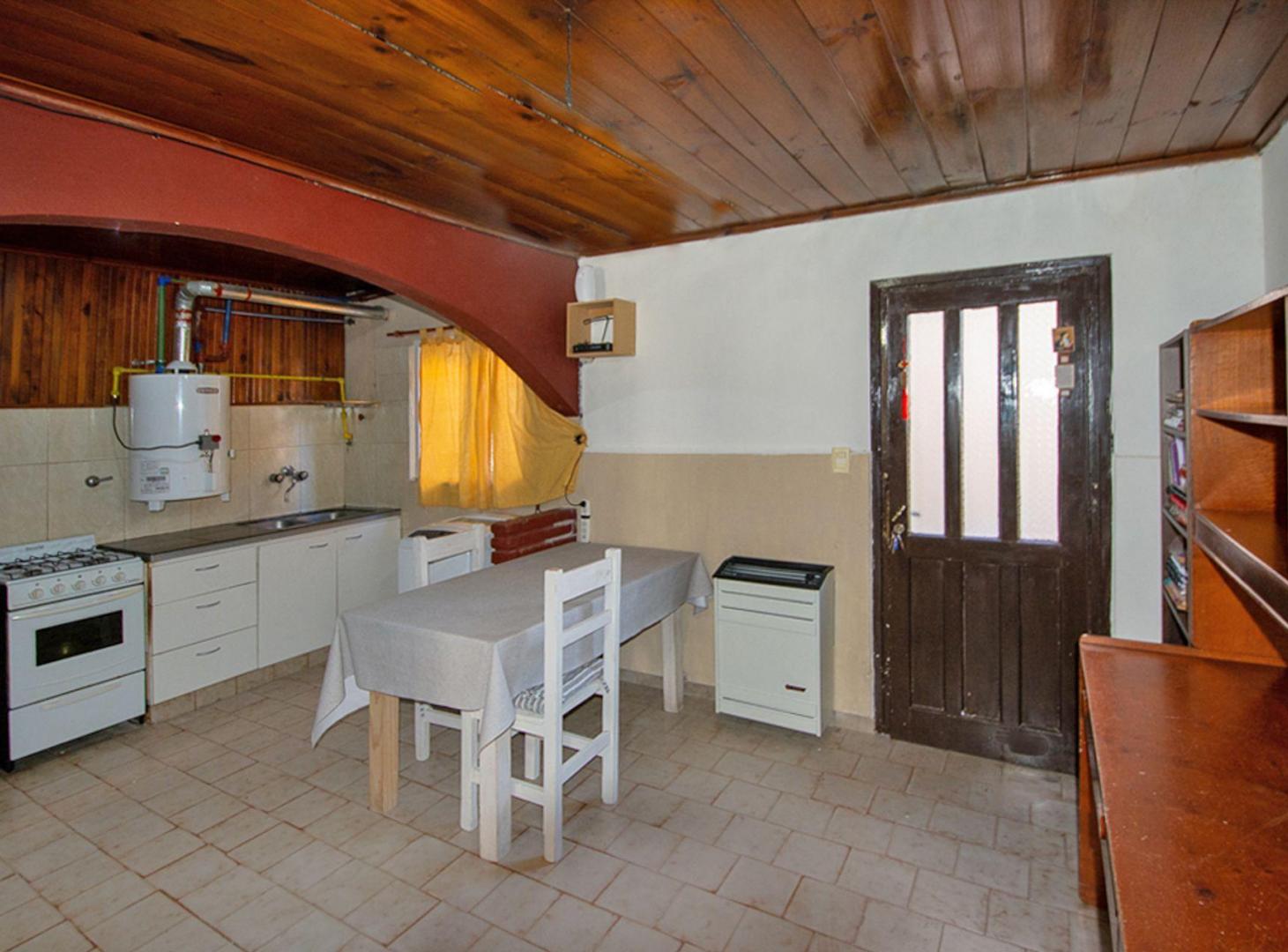 Foto de Venta Casa 3 unidades en block estilo PH, imagen 1