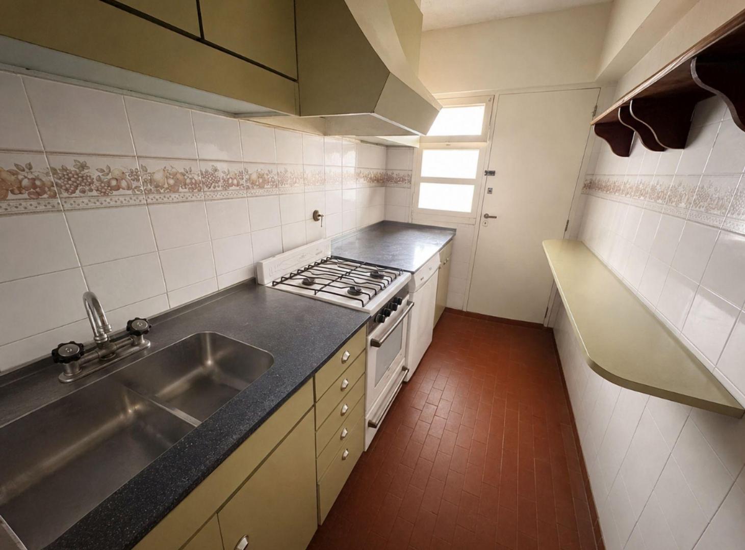 Foto de Venta departamento 3 ambientes Miramar, imagen 2