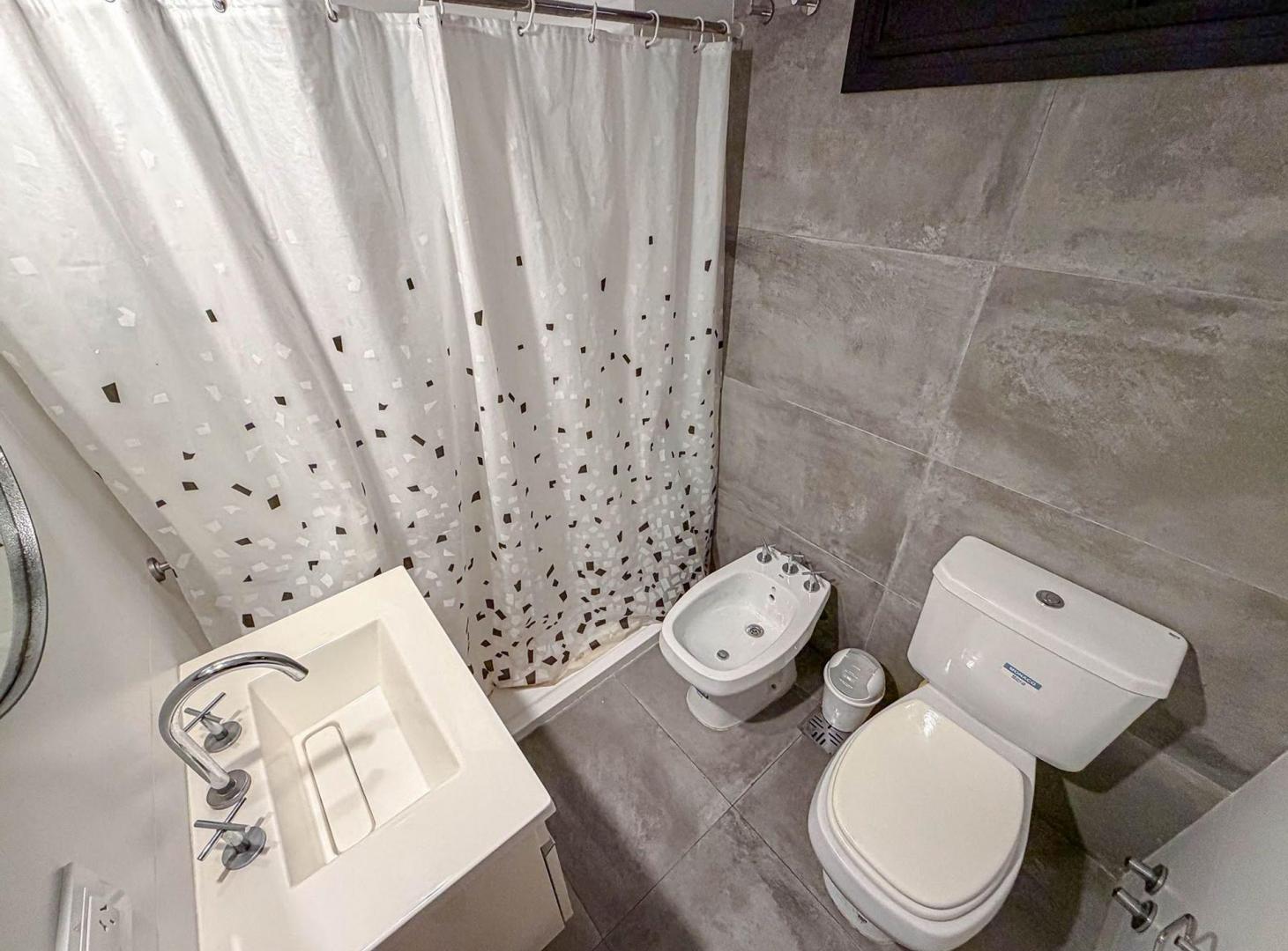 Foto de VENTA DEPARTAMENTO DOS AMBIENTES PLAZA MITRE, imagen 5