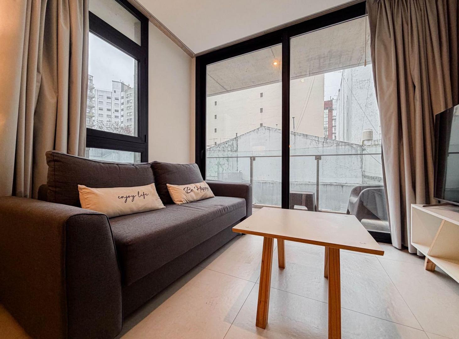 Foto de VENTA DEPARTAMENTO DOS AMBIENTES PLAZA MITRE, imagen 3