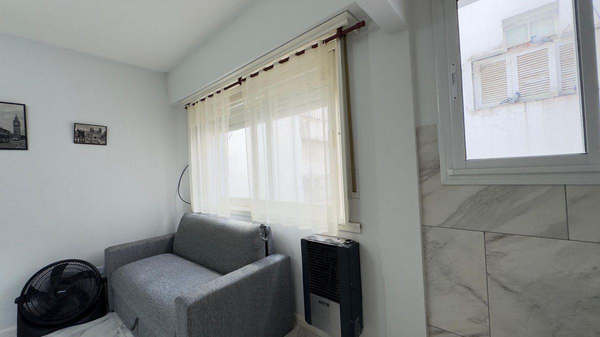 Foto de VENTA DEPARTAMENTO 2 AMB. AMOBLADO Y EQUIPADO, imagen 3