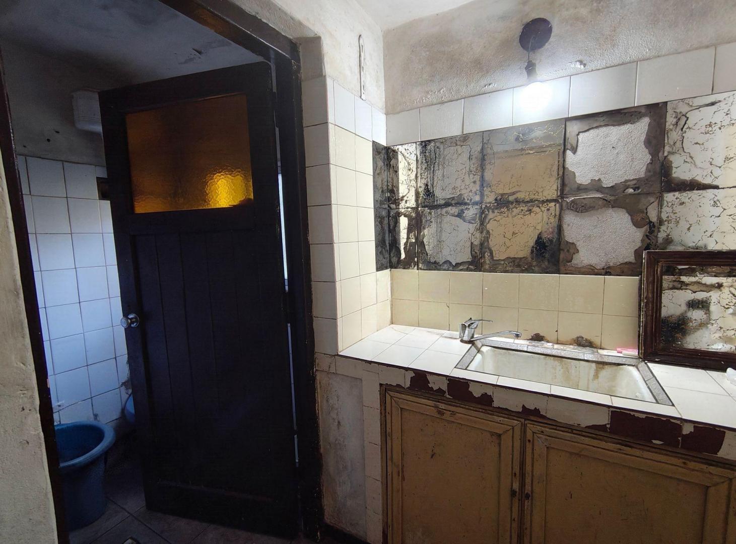 Foto de VENTA EN BLOCK: 4 DPTOS 2 GALPONES CASA Y 2 LOTES, imagen 5
