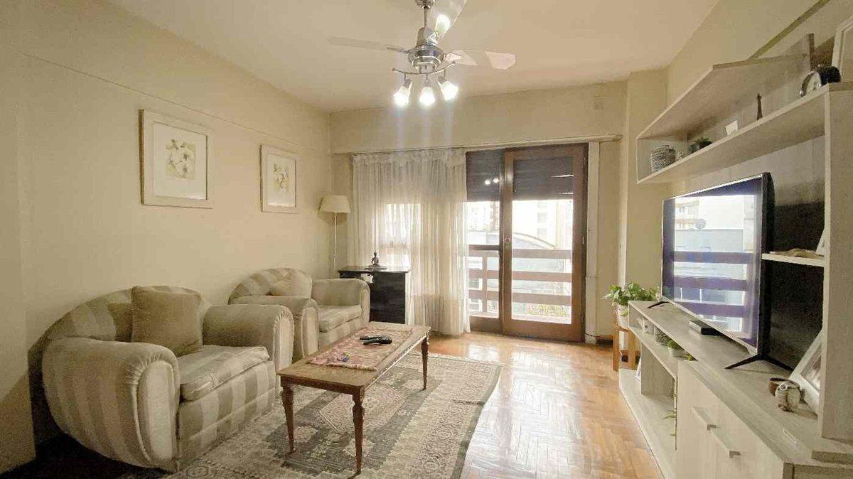 Foto de VENTA DEPARTAMENTO 3 AMB CON DEPENDENCIA Y COCHERA, imagen 2