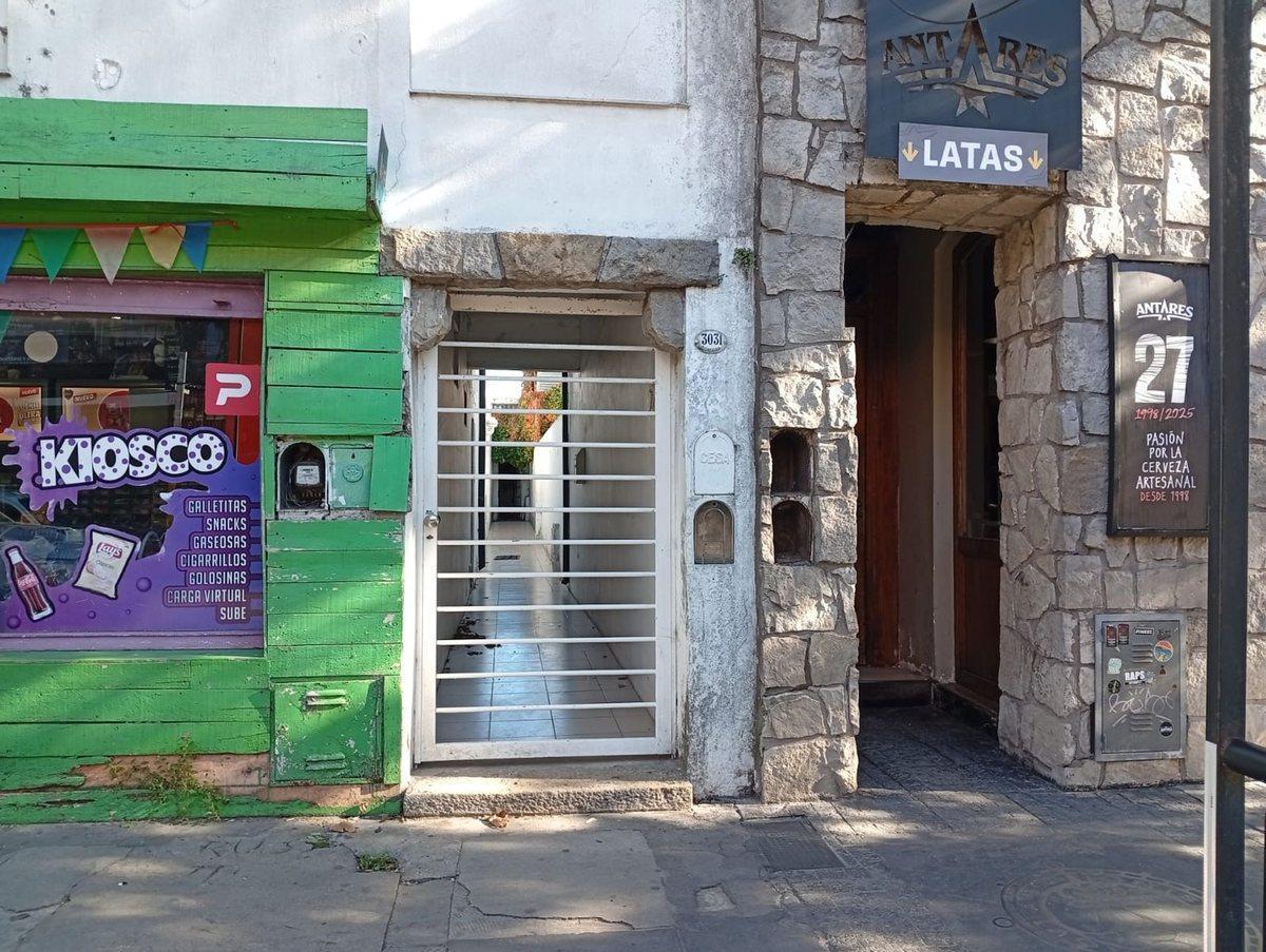 Foto de Venta ph 90 m2 cubiertos a reciclar, Chauvin, imagen 1