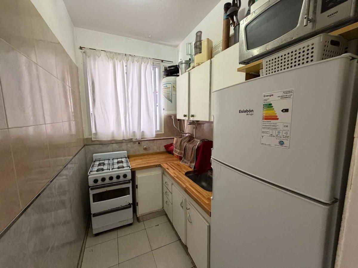 Foto de VENTA DEPARTAMENTO 2 AMBIENTES LUMINOSO CENTRO, imagen 2