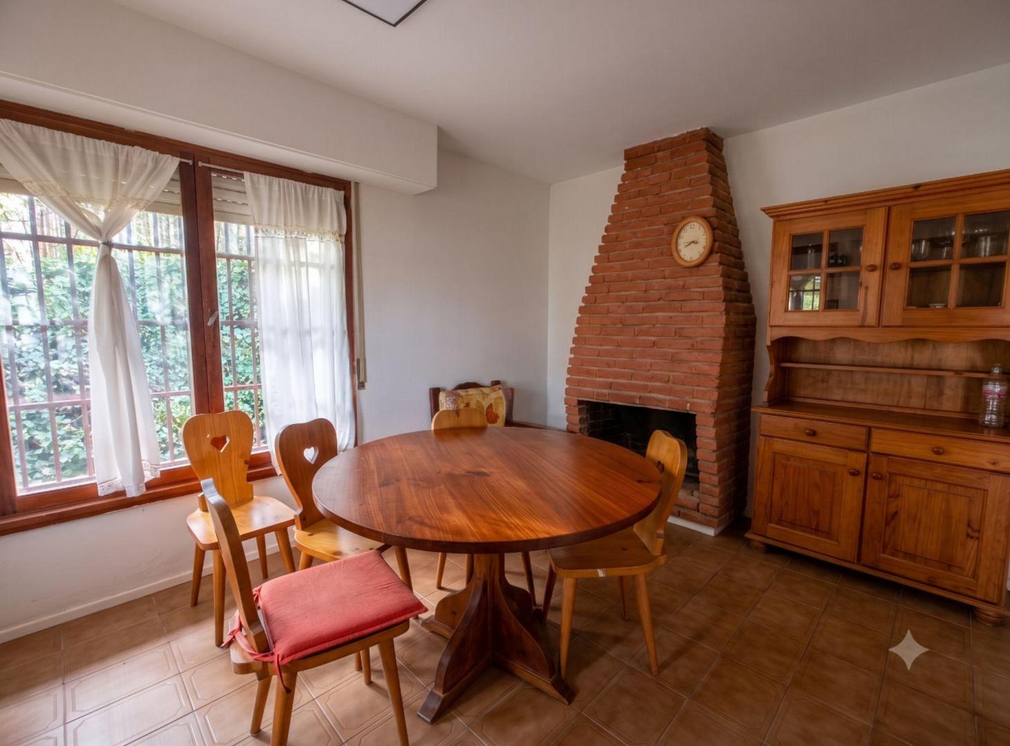 Foto de CASA 4 AMB. GRAN PARQUE, COCHERA Y DEPTO. MIRAMAR., imagen 5