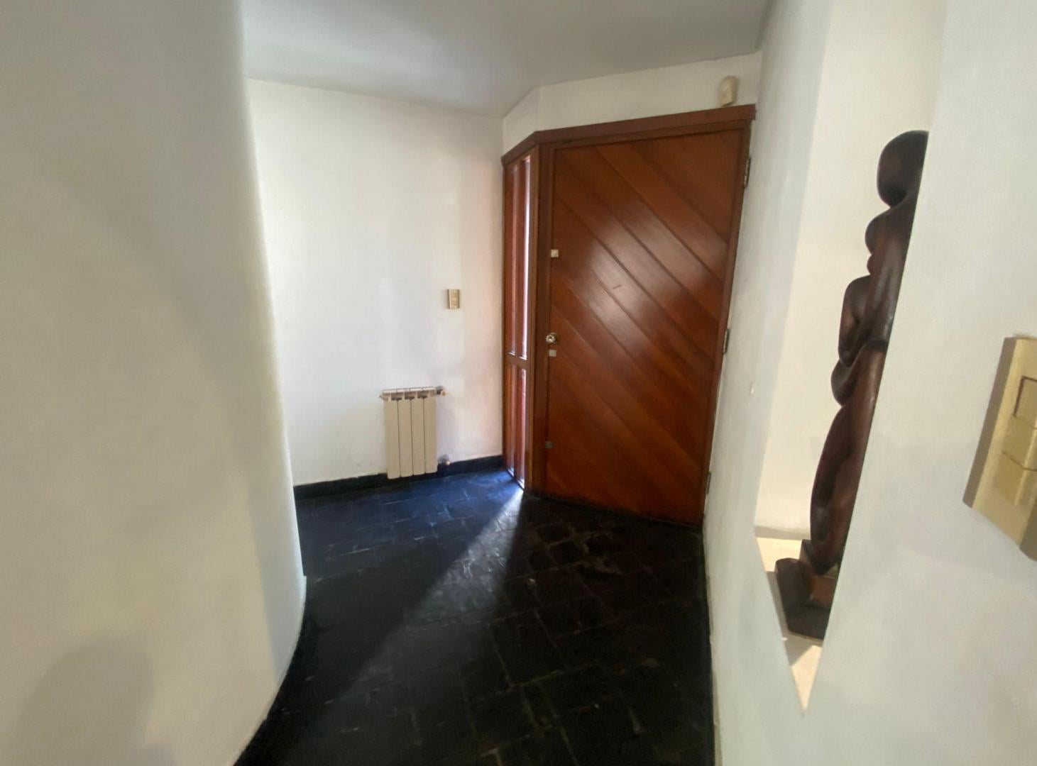 Foto de VENTA CHALET 4 AMB EN DOS PLANTAS BARRIO SAN JOSE, imagen 2