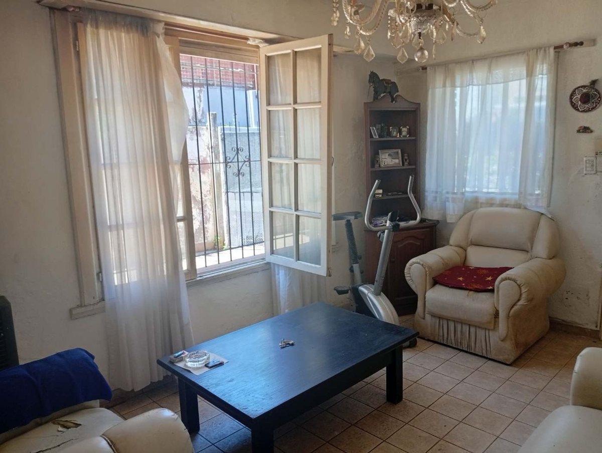Foto de VENTA CASA 4 AMB COCHERA QUINCHO PATIO SAN CARLOS, imagen 1