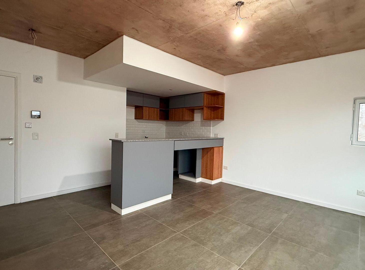 Foto de VENTA 2 AMBIENTES SEMIPISO LA PERLA A ESTRENAR, imagen 4