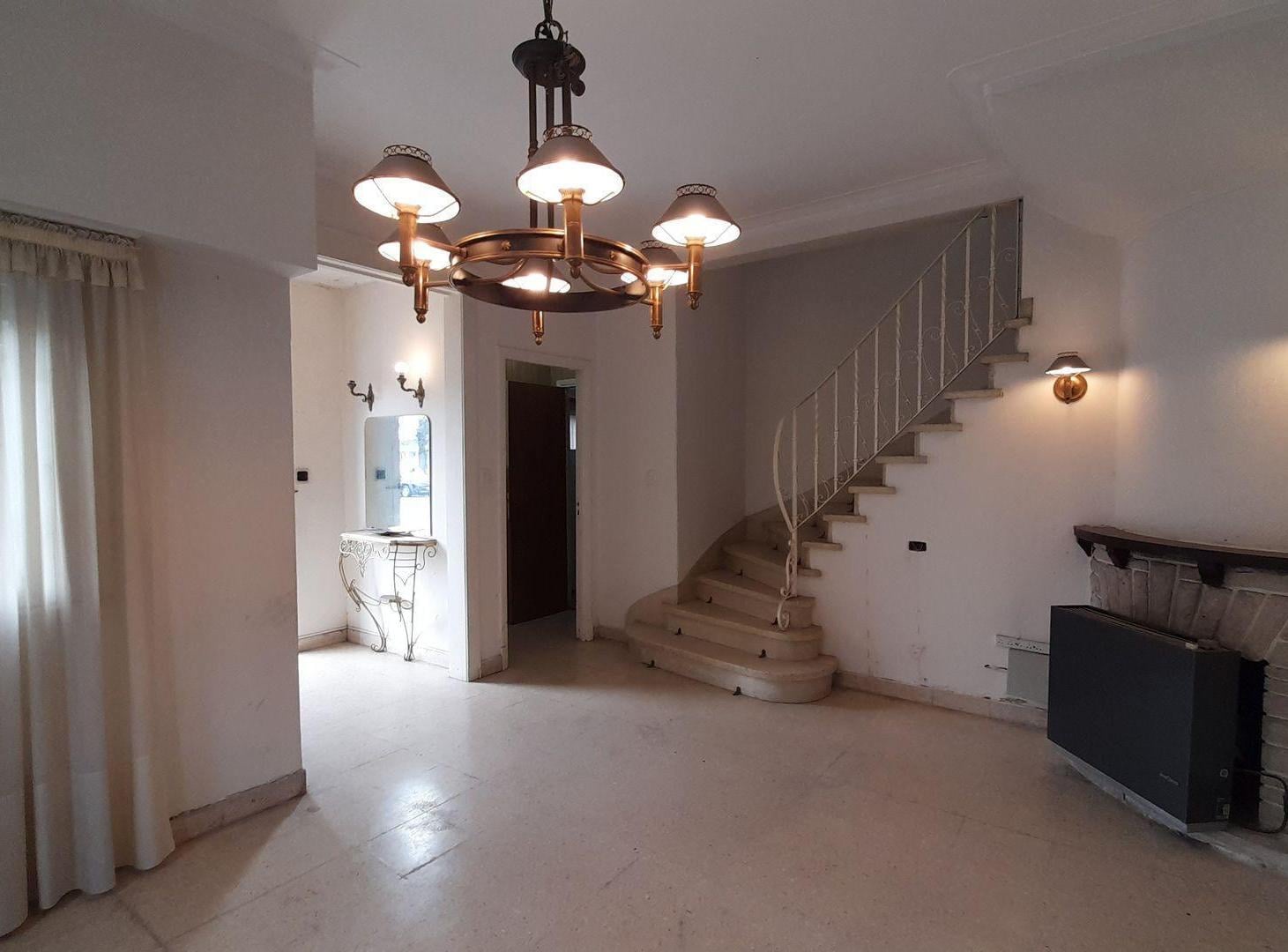Foto de VENTA CASA 4 AMBIENTES CON GARAGE LA PERLA, imagen 5