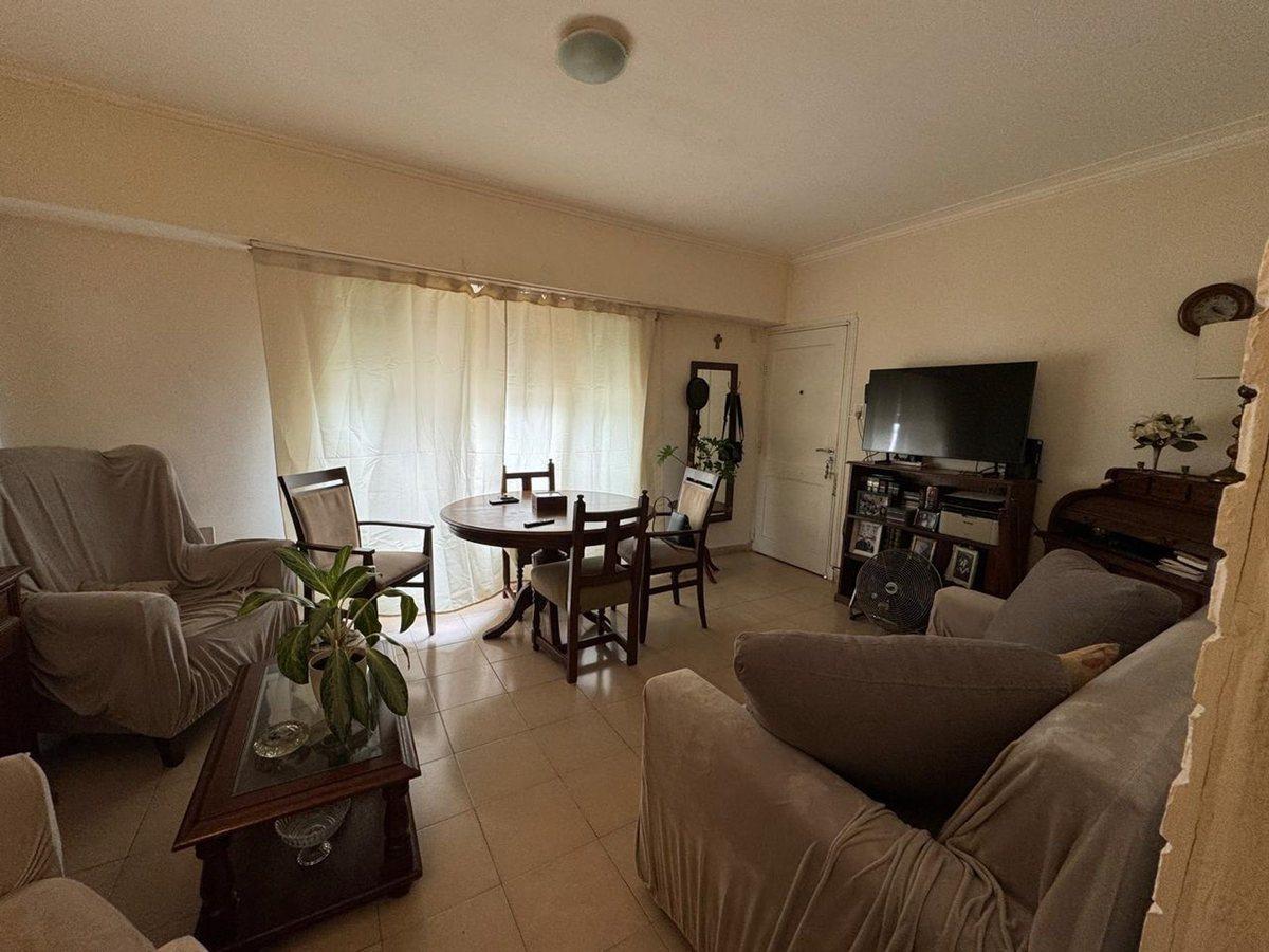 Foto de VENTA PH 2 AMB, AL FRENTE, PATIO-SIN EXPENSAS, imagen 2
