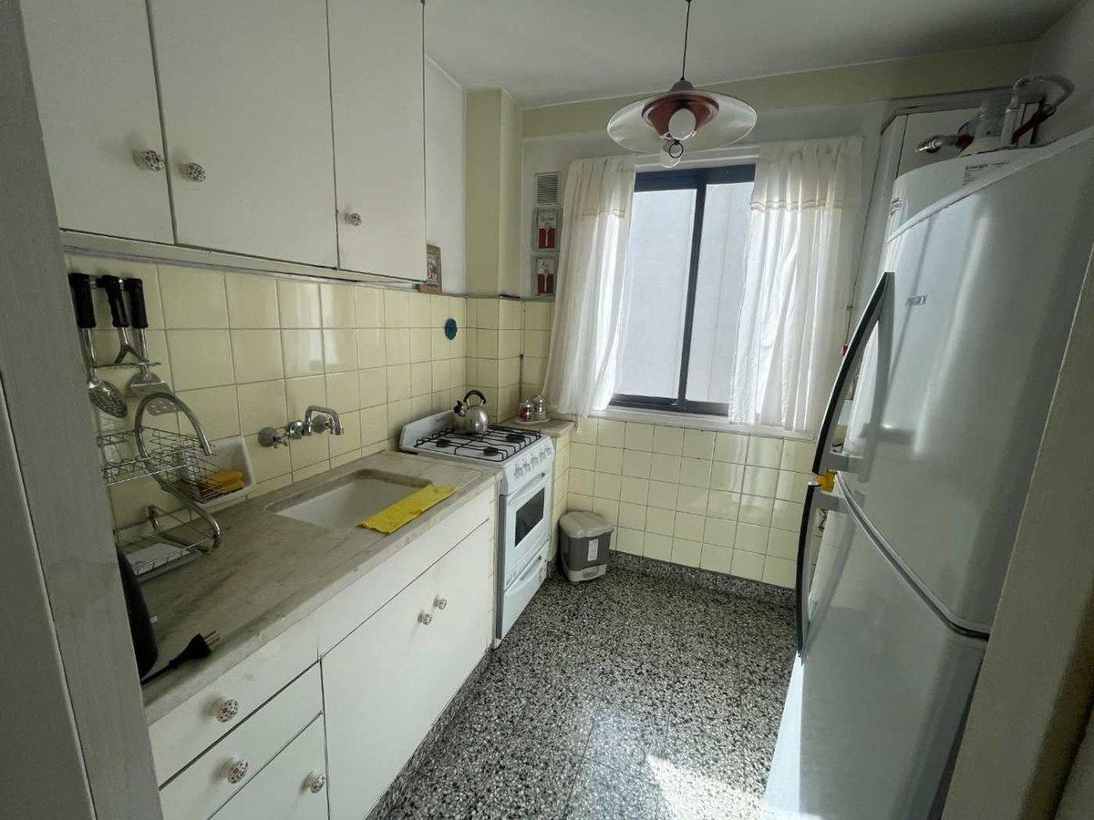 Foto de VENTA DEPARTAMENTO 2 AMBIENTES LUMINOSO CENTRO, imagen 3