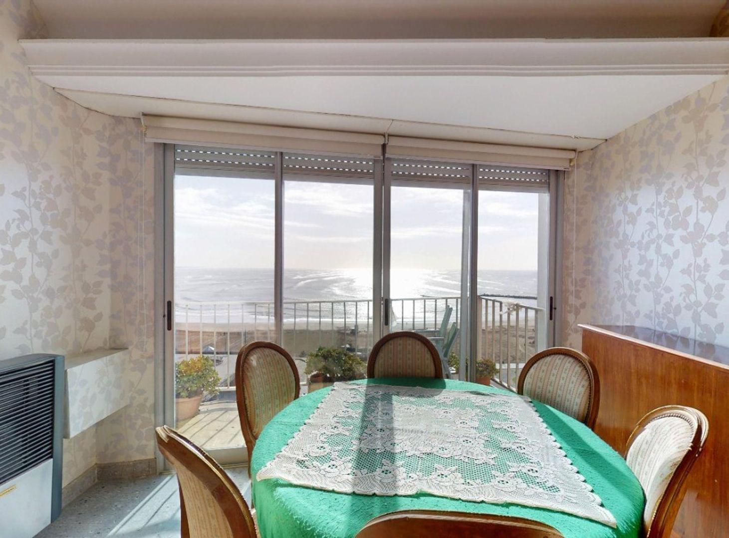 Foto de VENTA DEPARTAMENTO 4 AMBIENTES C COCHERAS TORREON, imagen 1