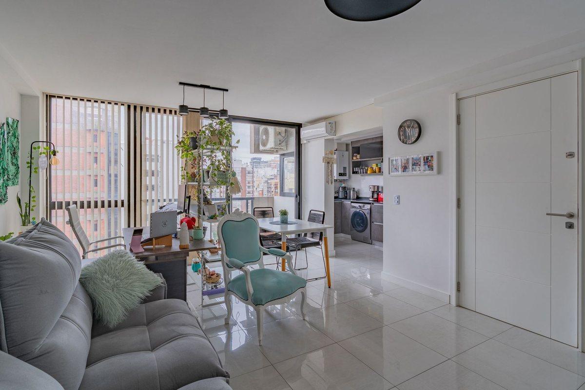 Foto de VENTA 3 AMBIENTES FRENTE BALCON PLAZA COLON THAMES, imagen 1