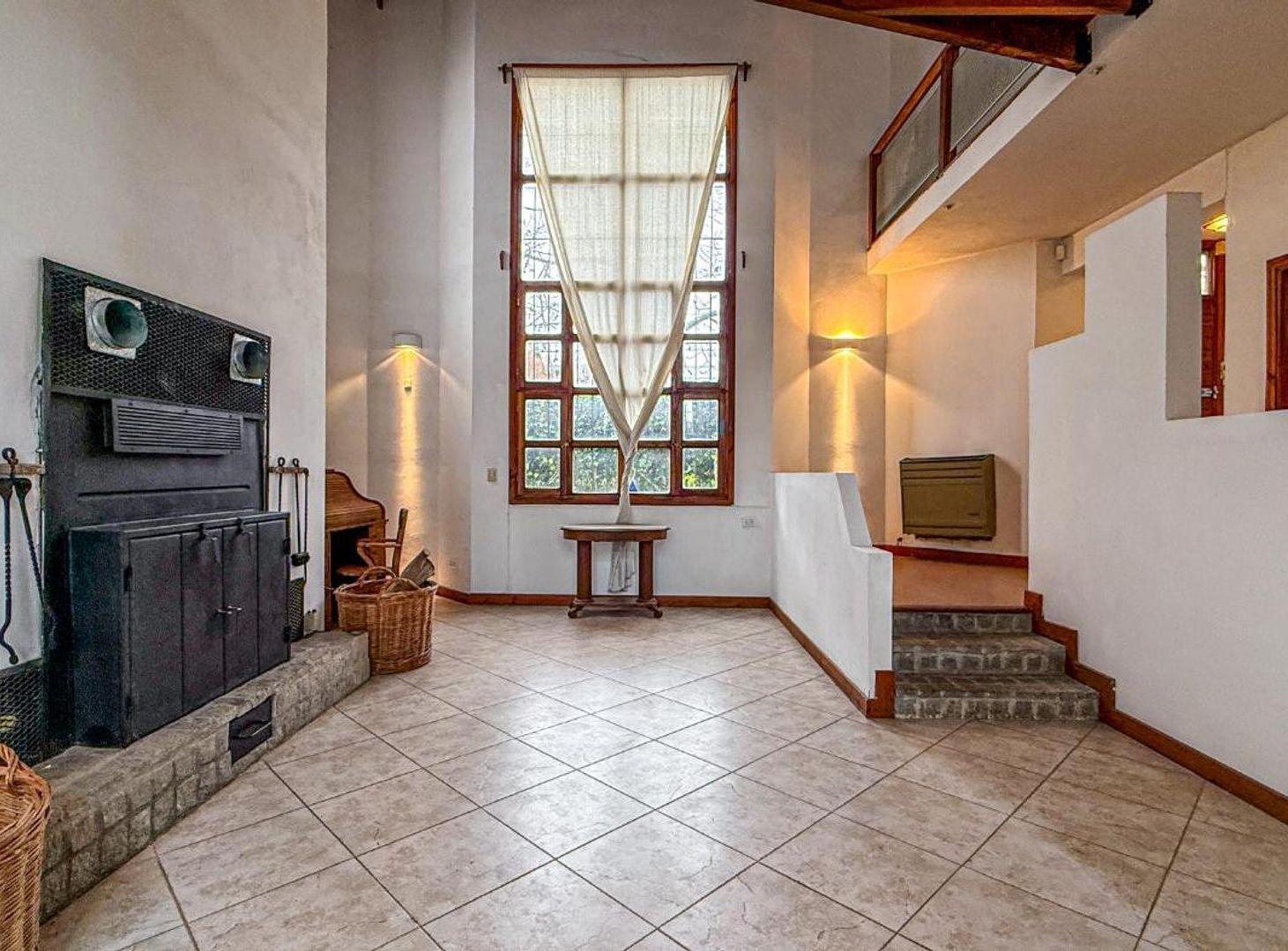 Foto de VENTA CASA 3 AMBIENTES ESCRITORIO COCHERA CAISAMAR, imagen 4