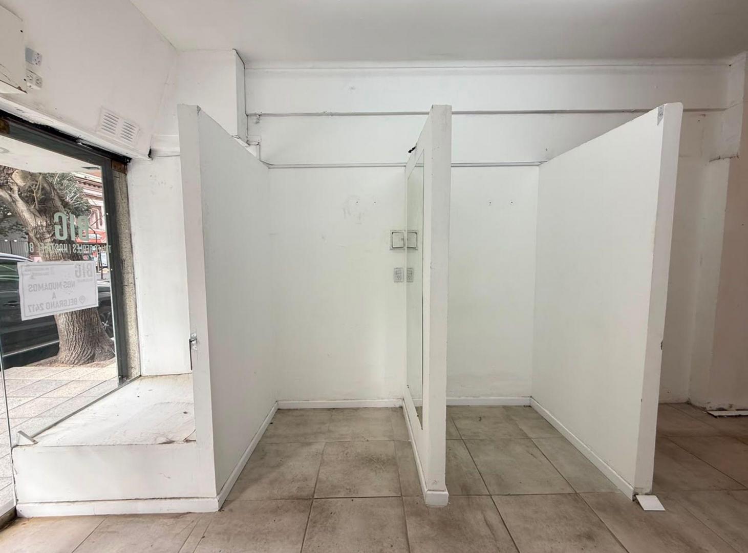 Foto de Alquiler Local Comercial Zona Centro, imagen 4