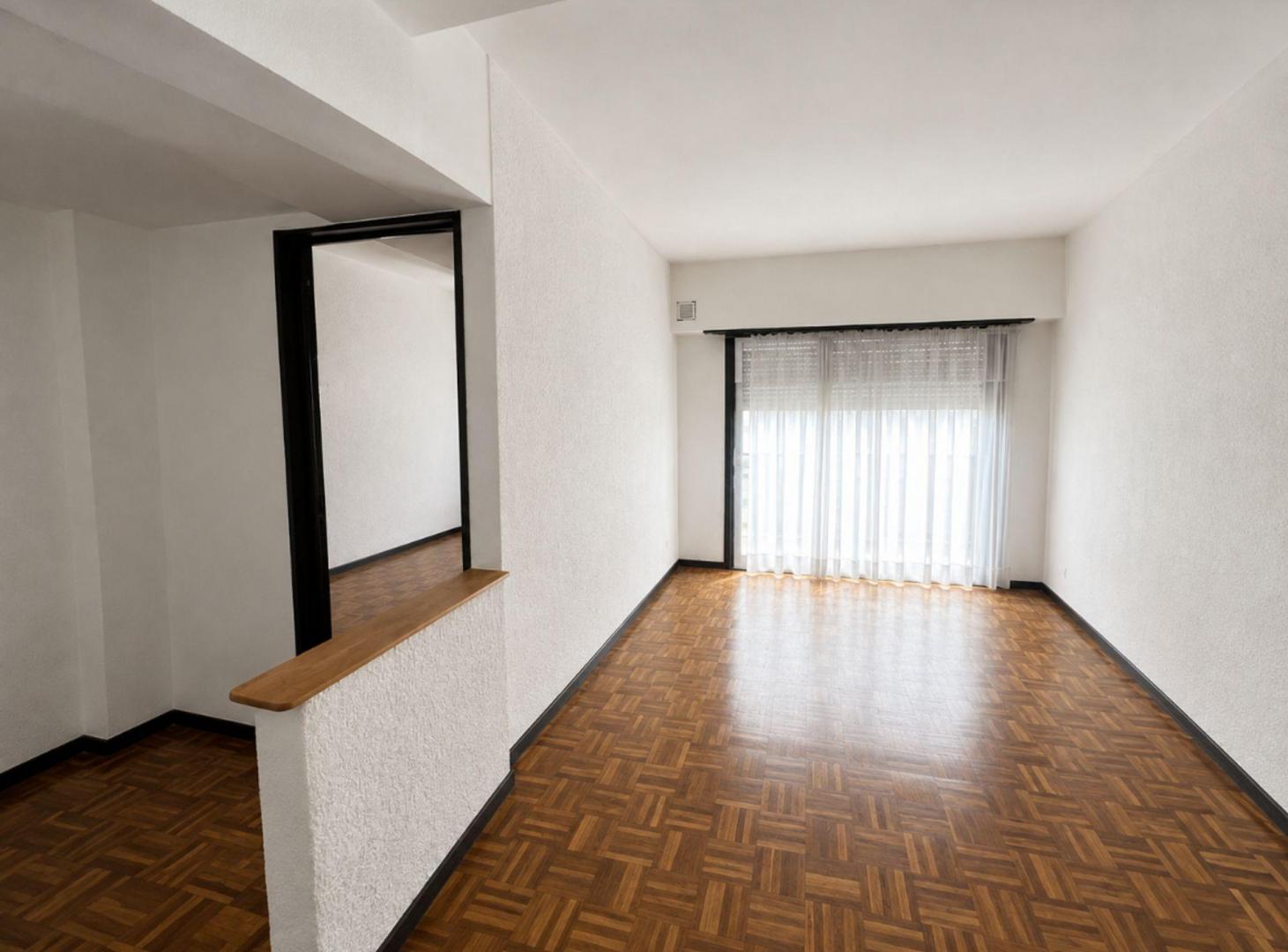 Foto de DEPARTAMENTO 2 AMBIENTES EN VENTA 180 Y LURO, imagen 3