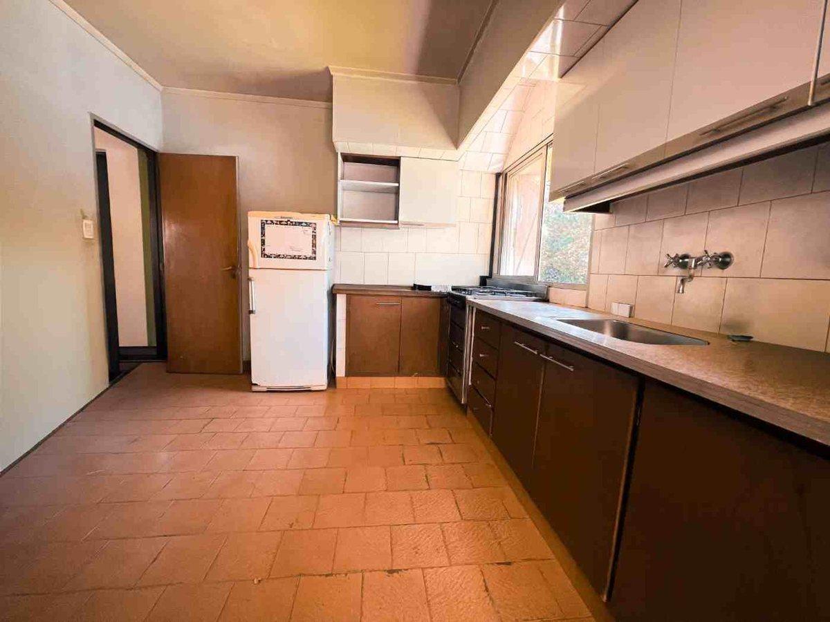 Foto de Venta Casa 3 amb. con parque de 3.000 m² y quincho, imagen 1