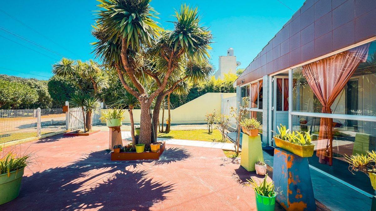 Foto de VENTA CASA 2 AMB. GARAGE DOBLE, QUINCHO Y PARQUE, imagen 5