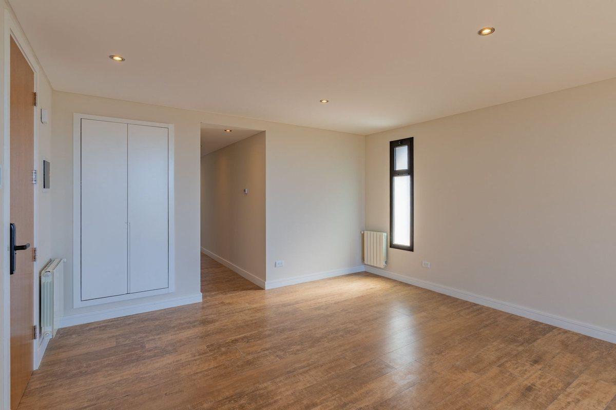 Foto de Venta Departamento 3 ambientes con cochera P MITRE, imagen 5