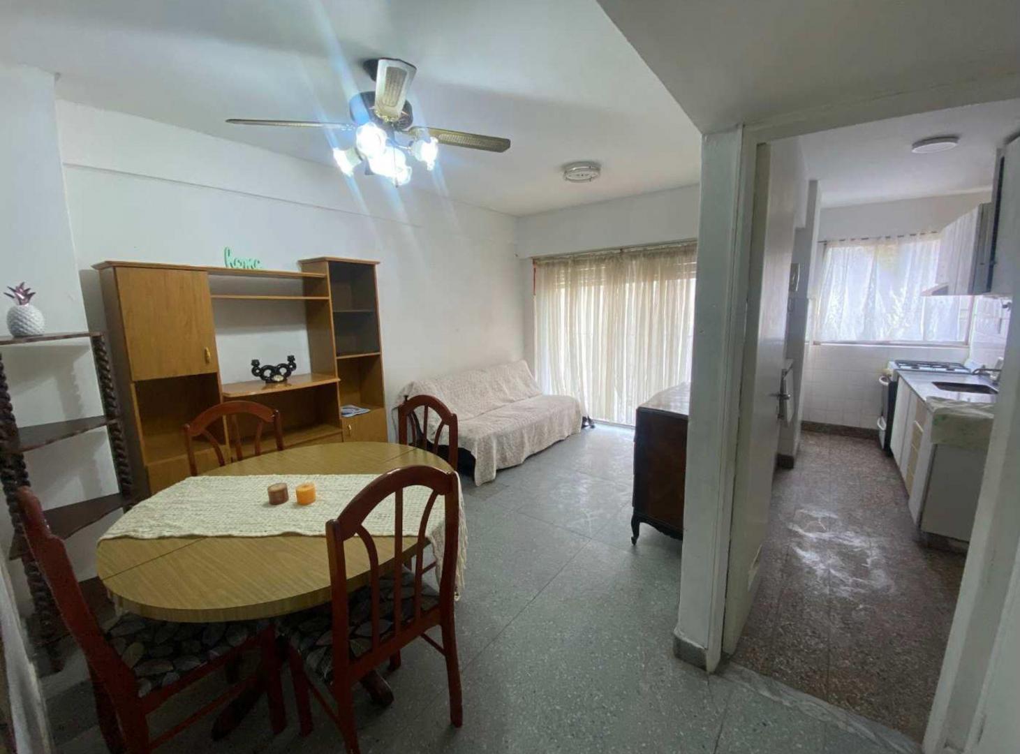 Foto de VENTA DEPTO 2 AMB BALCON A LA CALLE LURO Y CORBOBA, imagen 2
