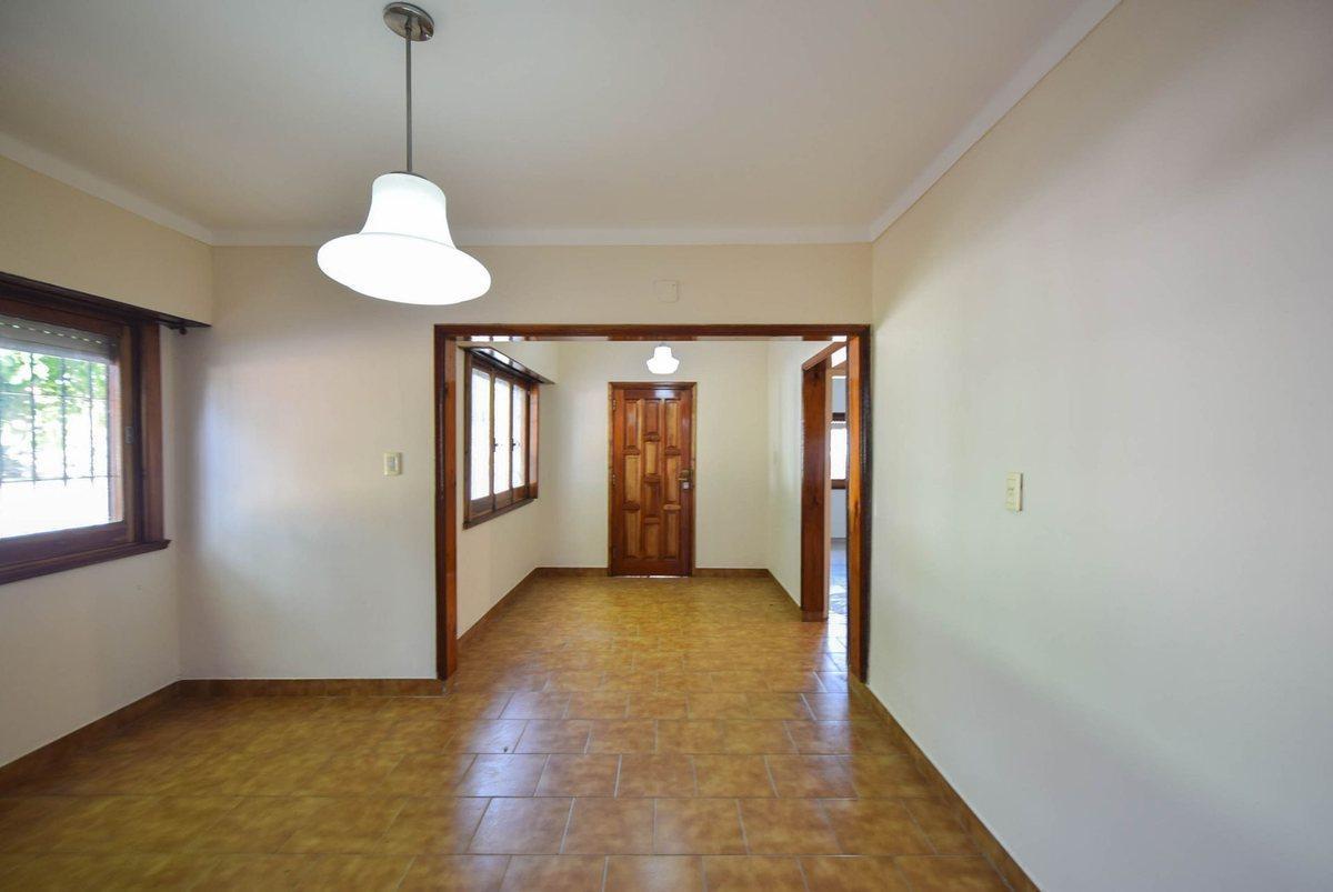 Foto de VENTA CASA PH 3 AMBIENTES GARAJE VILLA LOURDES, imagen 1