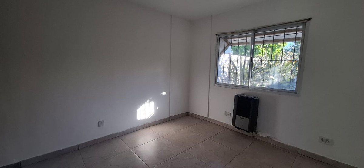 Foto de VENTA CASA 3 AMBIENTES QUINCHO PARQUE, imagen 4