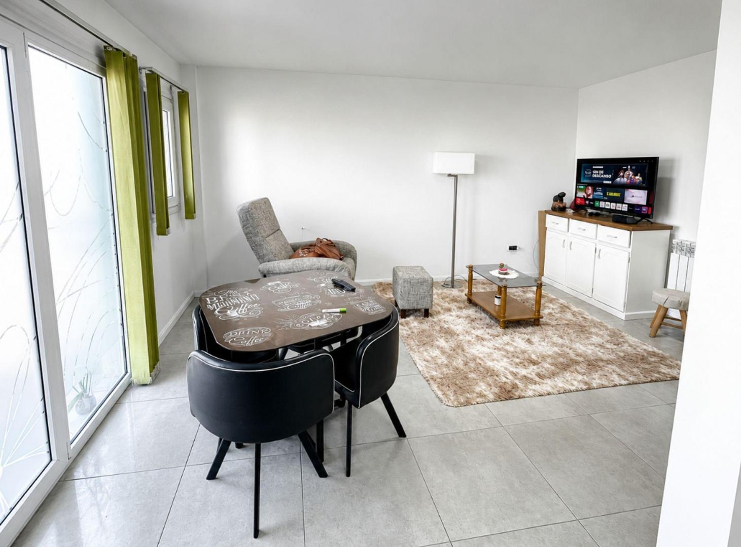 Foto de Venta departamento 2 ambientes al frente y cochera, imagen 4
