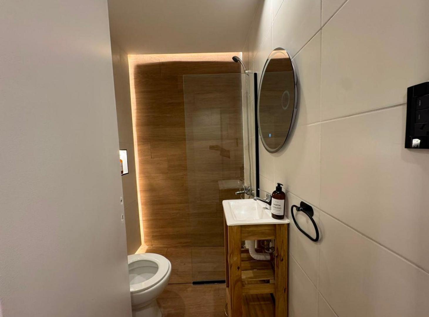 Foto de VENTA DPTO 2 AMB RECIC. Y AMOB C/ BALCON P. COLON, imagen 5