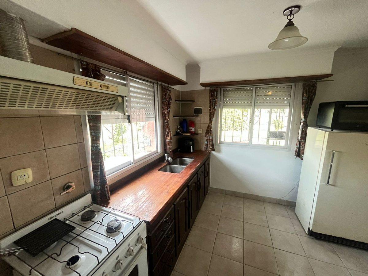 Foto de VENTA CASA CON GRAN PARQUE DE 900 MTS2, imagen 2