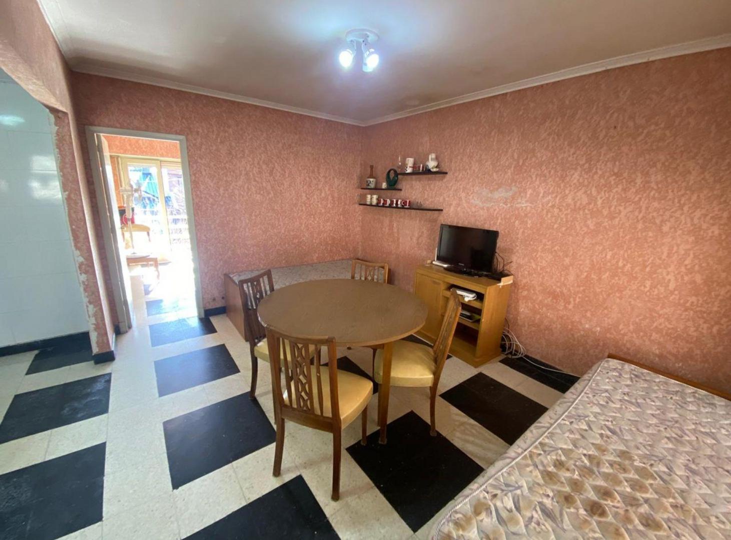 Foto de VENTA DEPTO 2 AMB CON DOBLE BALCON LA PERLA, imagen 5
