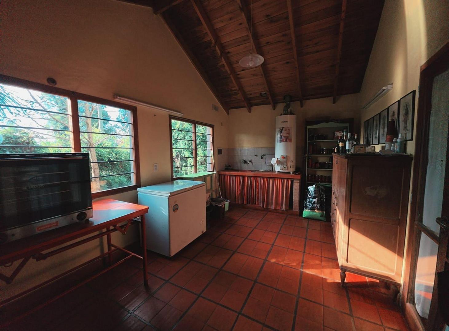 Foto de CASA QUINTA 3 AMB QUINCHO JARDINES PERALTA RAMOS, imagen 2