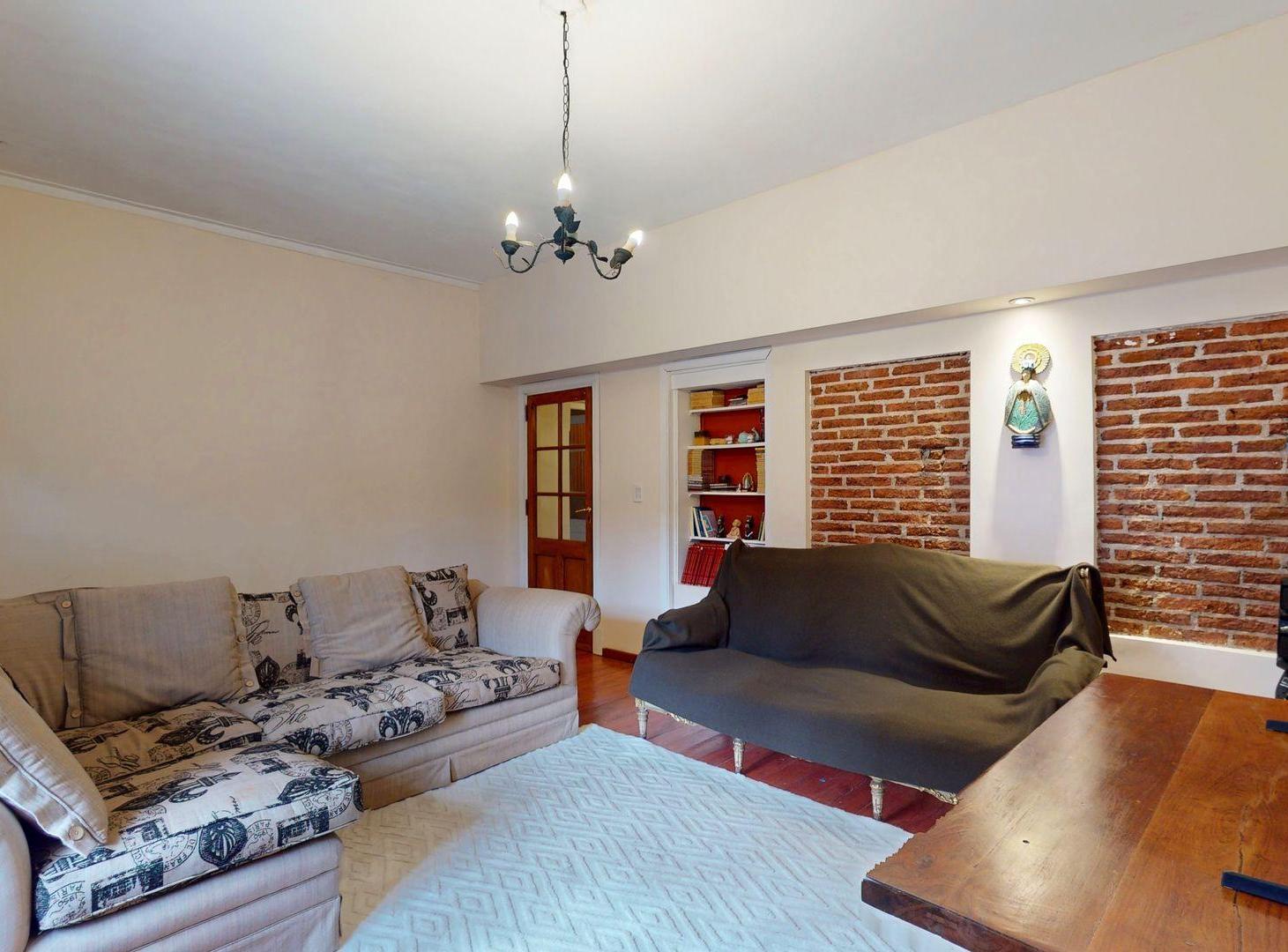 Foto de VENTA CASA 5 AMB CON COCHERA LA PERLA, imagen 4