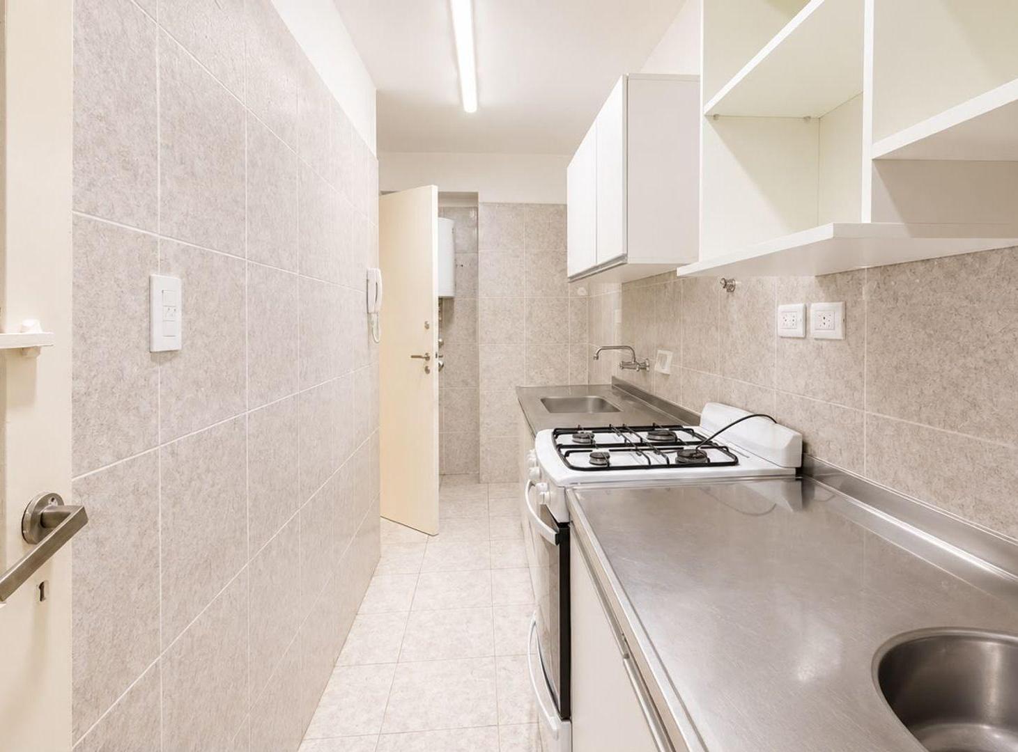 Foto de VENTA DEPARTAMENTO 2 AMBIENTES CENTRO CON BALCON., imagen 5