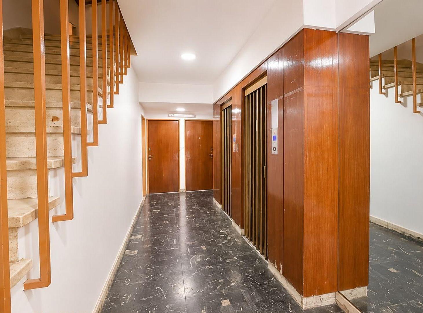 Foto de VENTA DEPARTAMENTO 2 AMBIENTES CENTRO CON BALCON., imagen 1