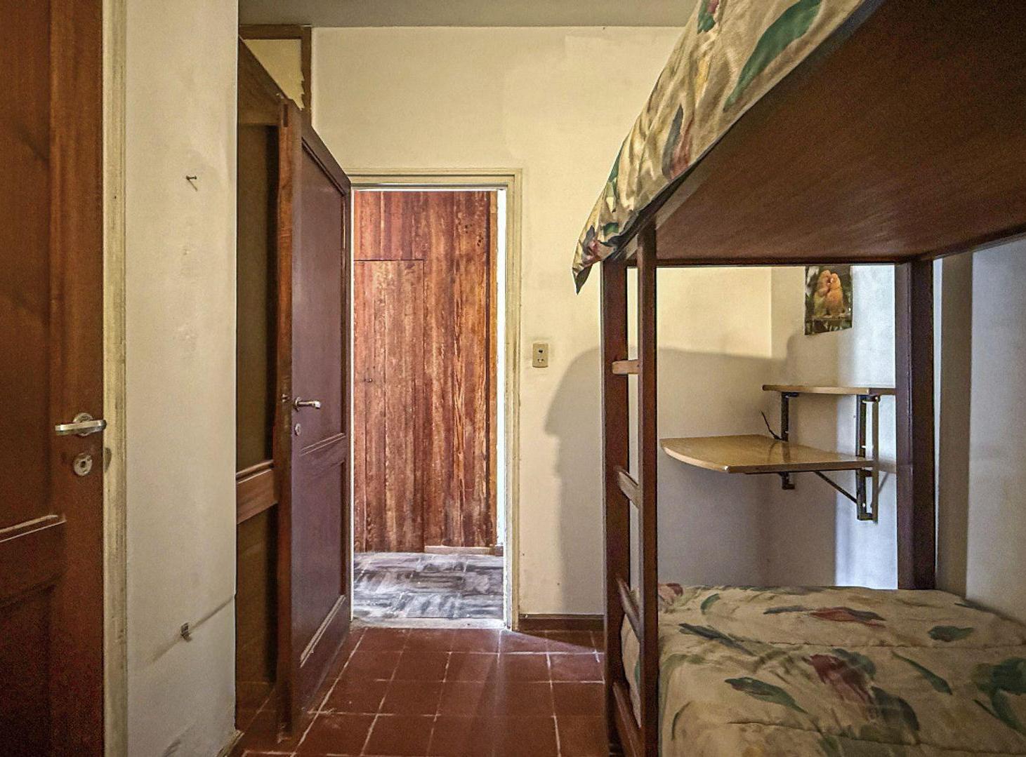 Foto de VENTA CASA 4 AMB CON GARAGE Y JARDIN LOS PINARES, imagen 3