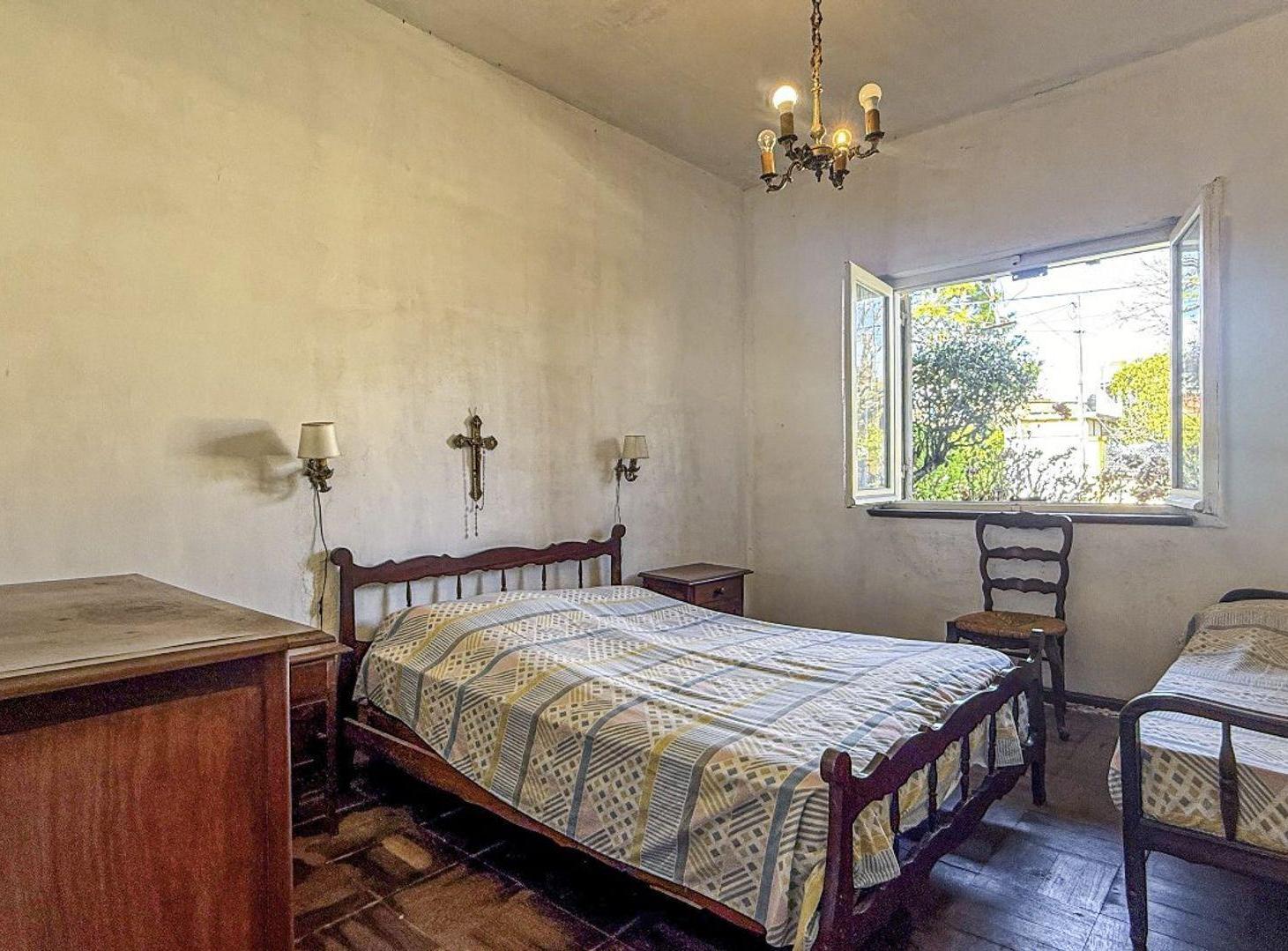 Foto de VENTA CASA 4 AMB CON GARAGE Y JARDIN LOS PINARES, imagen 4