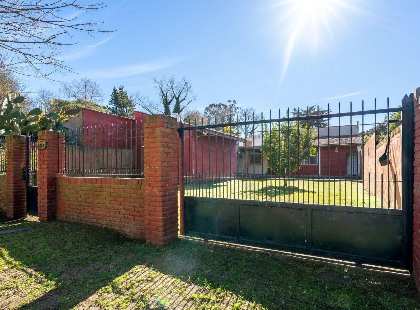 Foto de VENTA CASA CON PARQUE LAS DALIAS, imagen 3