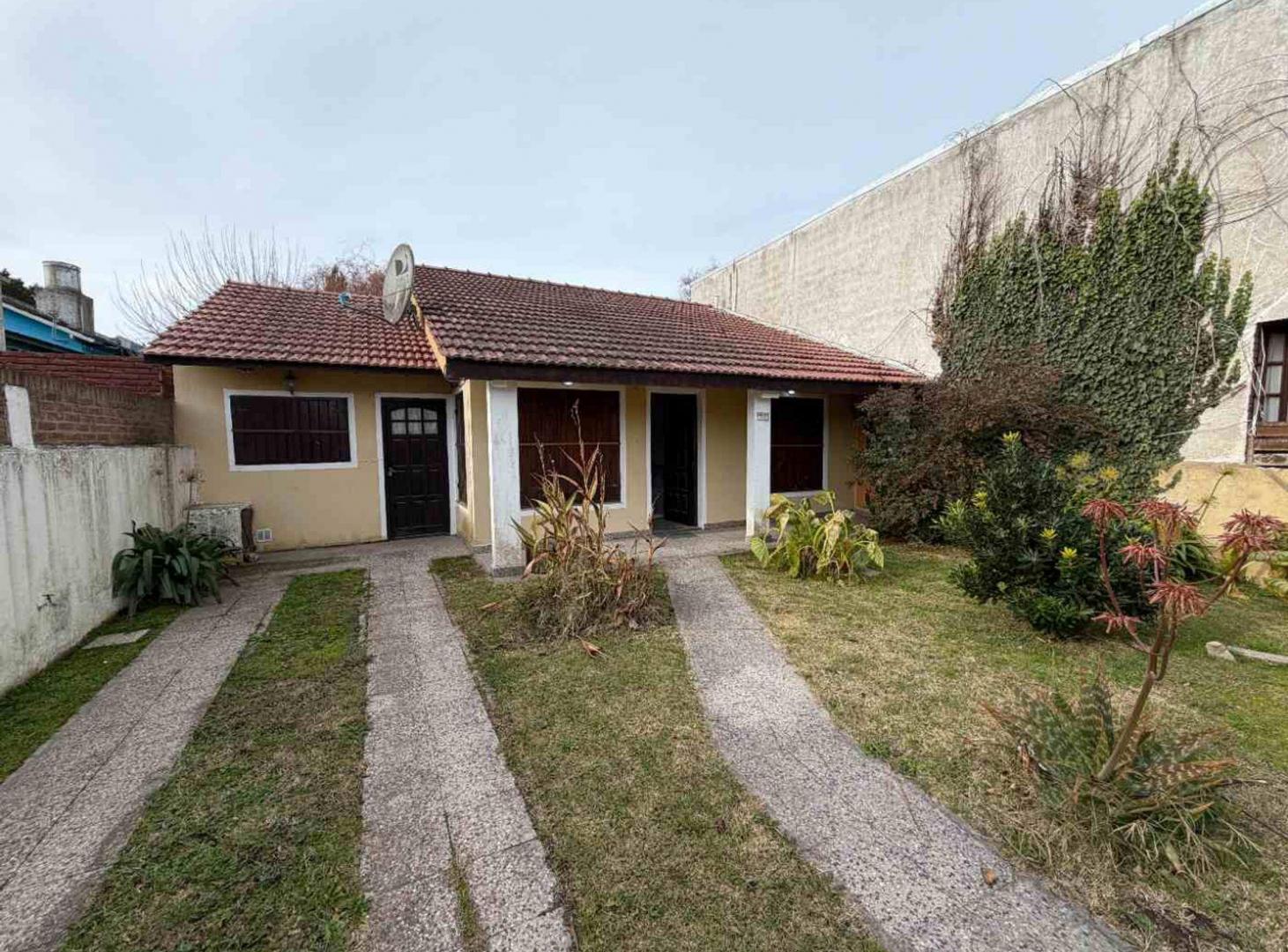 Foto de VENTA CASA 3 AMBIENTES + DEPARTAMENTO SANTA CLARA, imagen 4