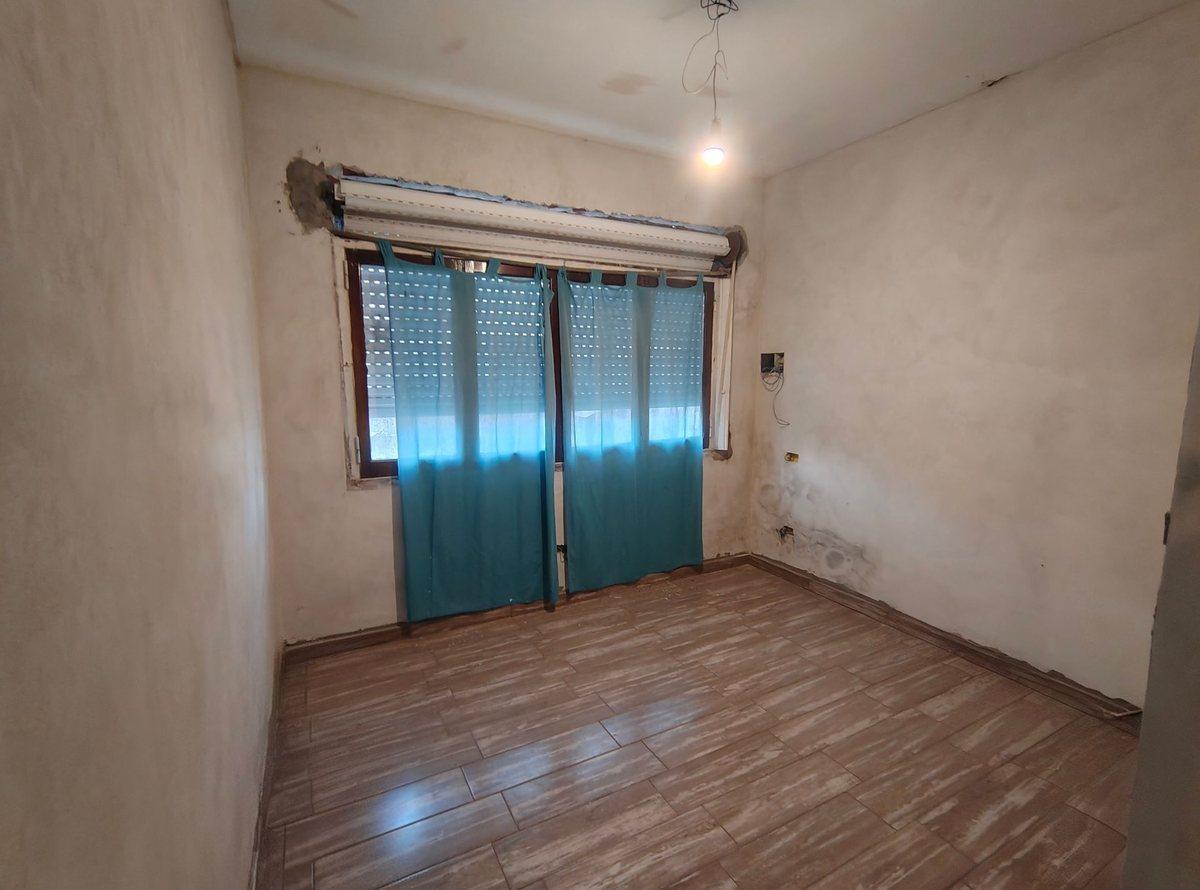 Foto de VENTA Casa tipo PH 2 amb al frente Villa Primera, imagen 5