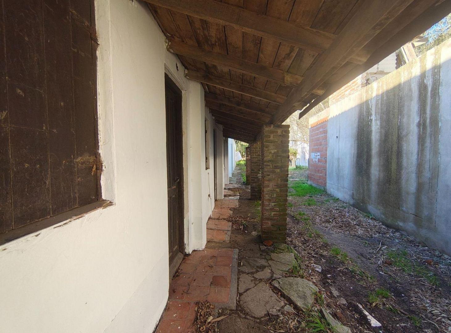 Foto de VENTA 2 GALPONES MAS 4 DEPARTAMENTOS A REFACCIONAR, imagen 2