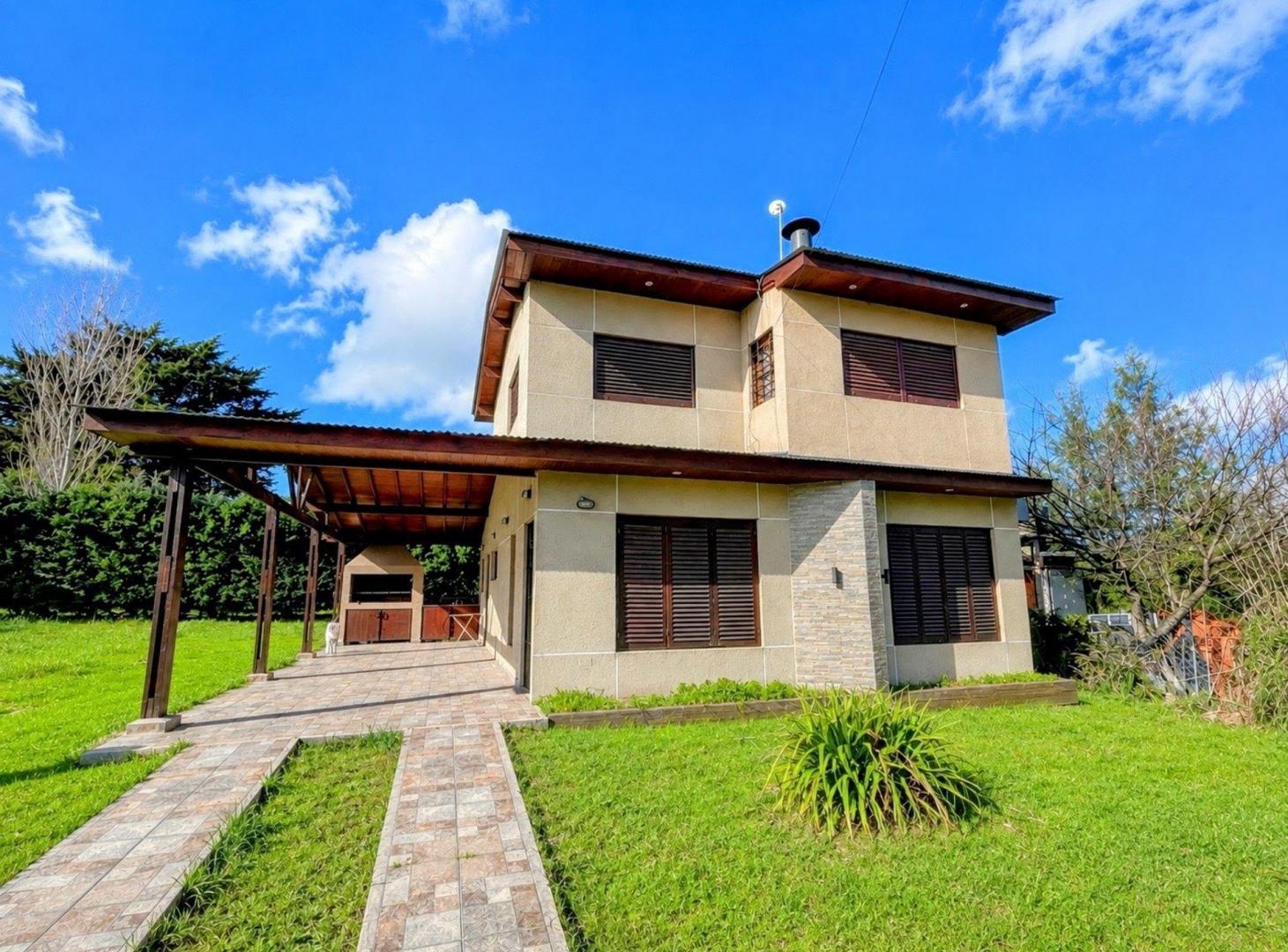 Foto de VENTA CASA 4 AMBIENTES C/ PARQUE LAS LOMAS MIRAMA, imagen 1