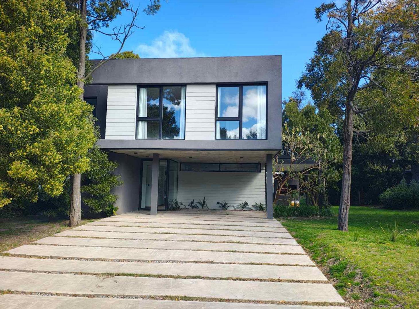 Foto de ALQUILER CASA 4 AMBIENTES BARRIO LAS PRUNAS, imagen 1