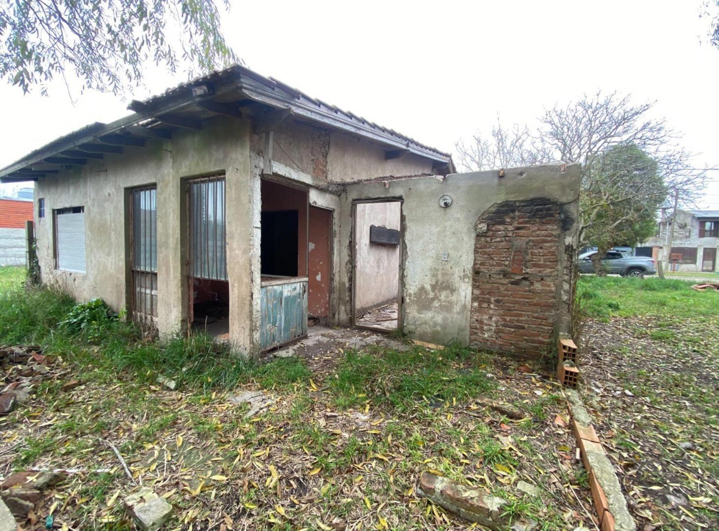Foto de VENTA CASA A RECICLAR EN 2 LOTES EN SANTA CLARA, imagen 4