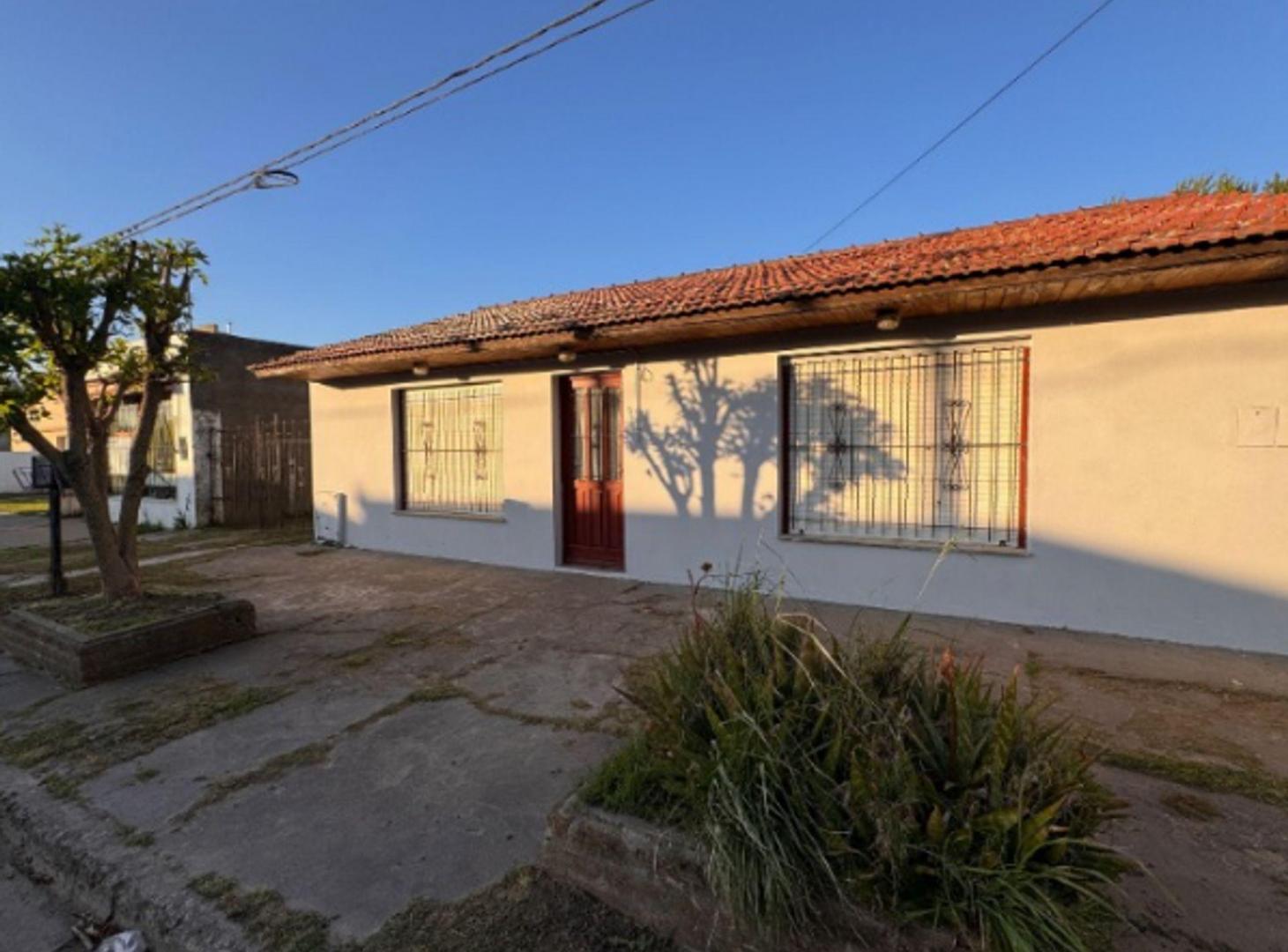 Foto de VENTA CASA 3 AMBIENTES + DEPTO (A REFACCIONAR), imagen 4