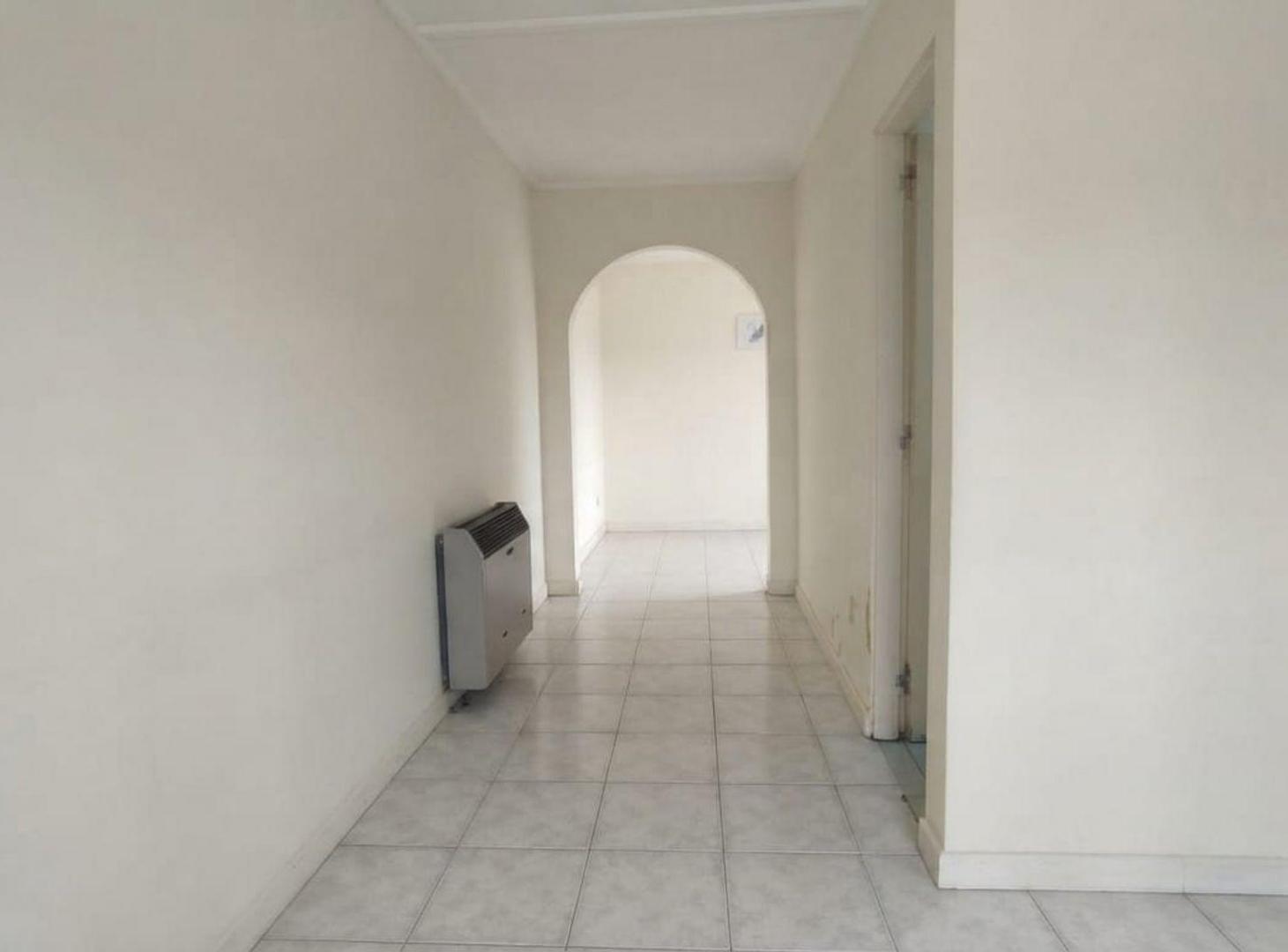 Foto de VENTA DOS PH EN BLOCK PATIO Y COCHERA DESCUBIERTA, imagen 4