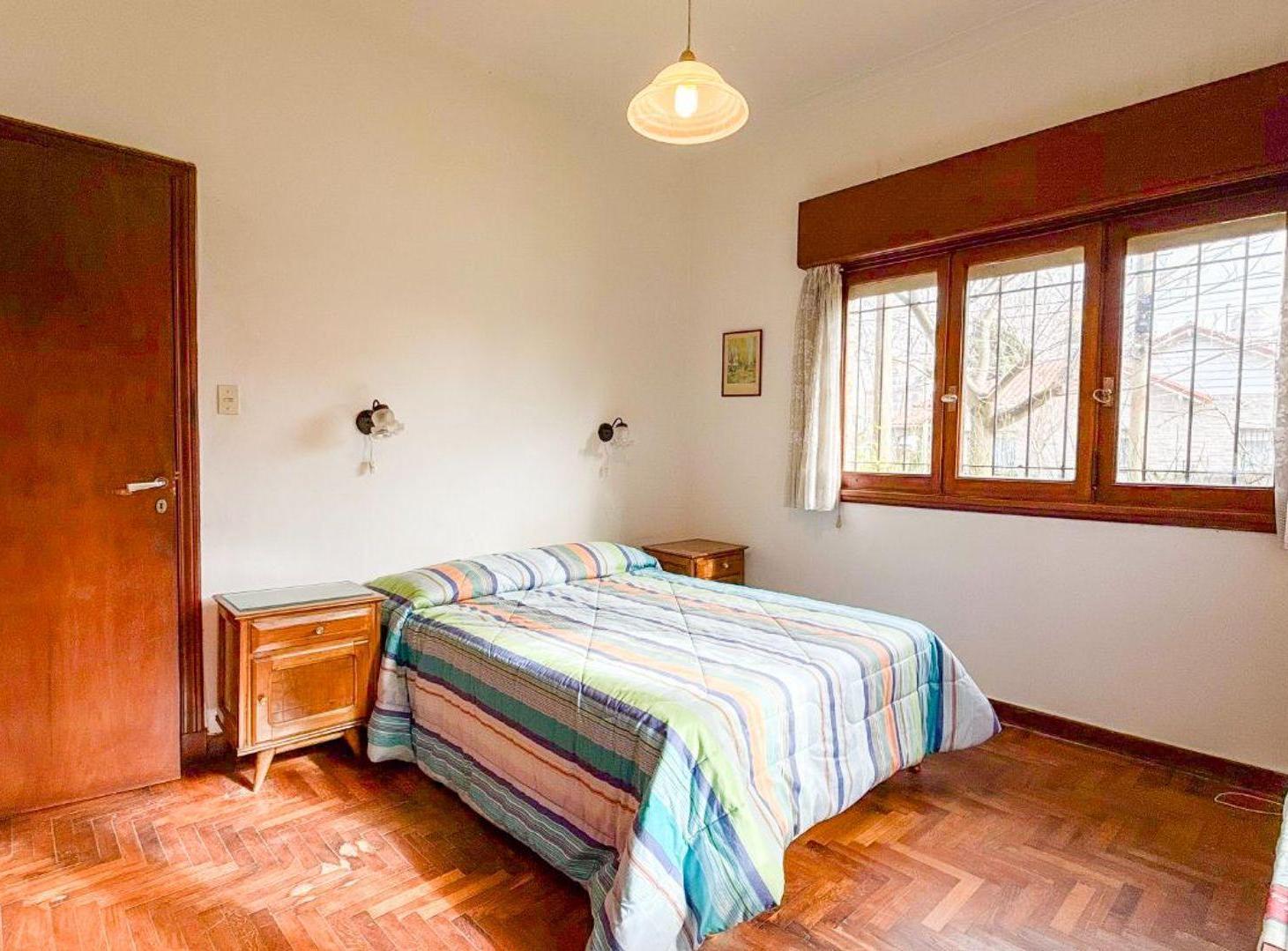 Foto de VENTA CASA 4 AMBIENTES DEPENDENCIA MIRAMAR PARQUE, imagen 2
